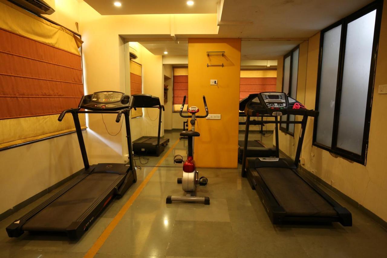 The Gold Haven Hotel Poona Buitenkant foto