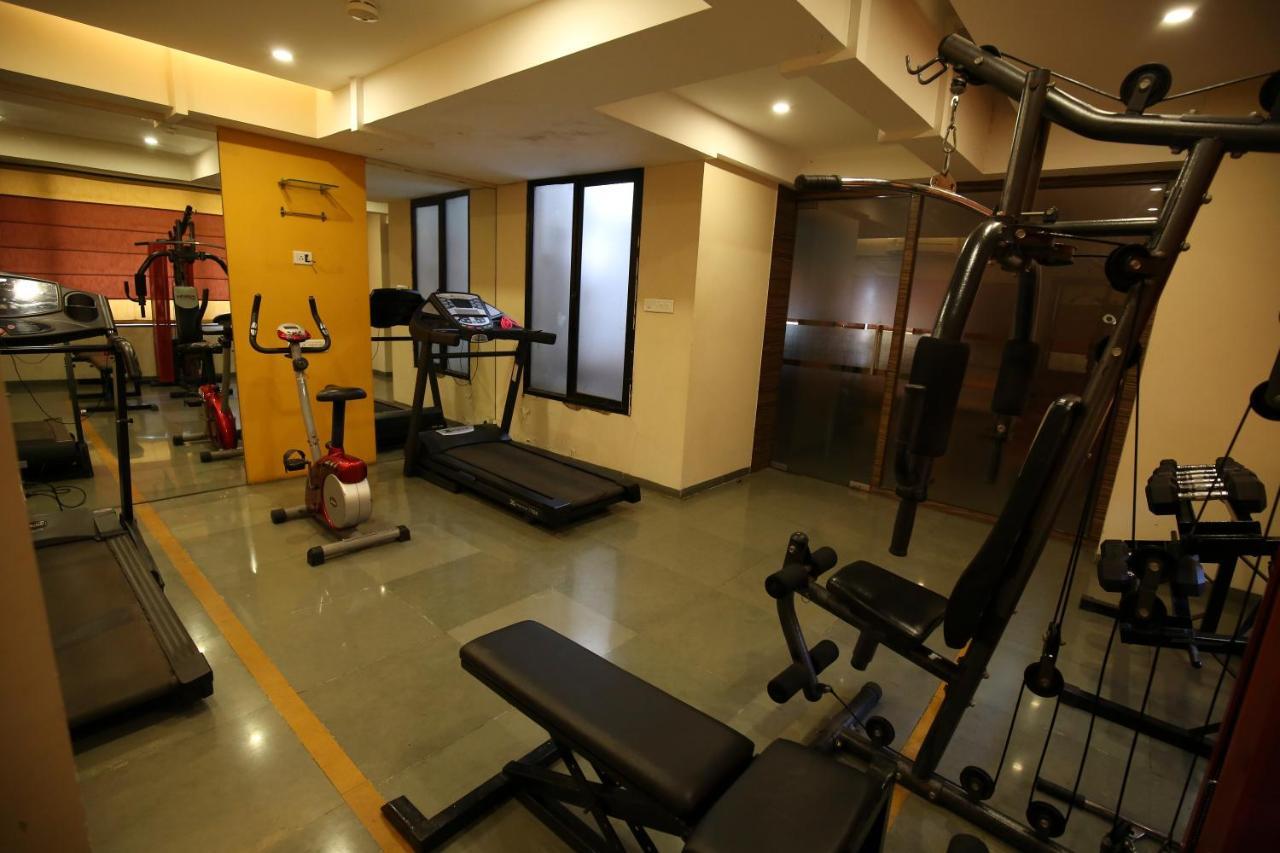 The Gold Haven Hotel Poona Buitenkant foto